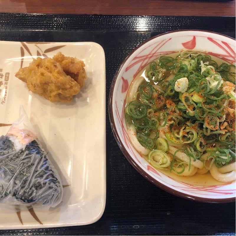 かけ小鶏天トッピング鮭おにぎり(丸亀製麺松戸二十世紀が丘)