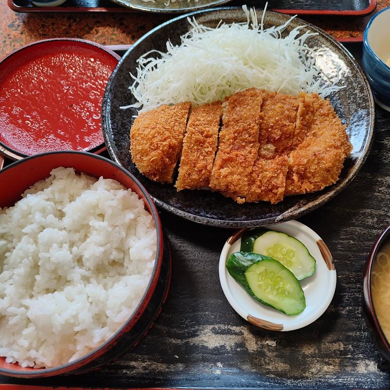 とんかつ(お食事の店 いそしぎ )