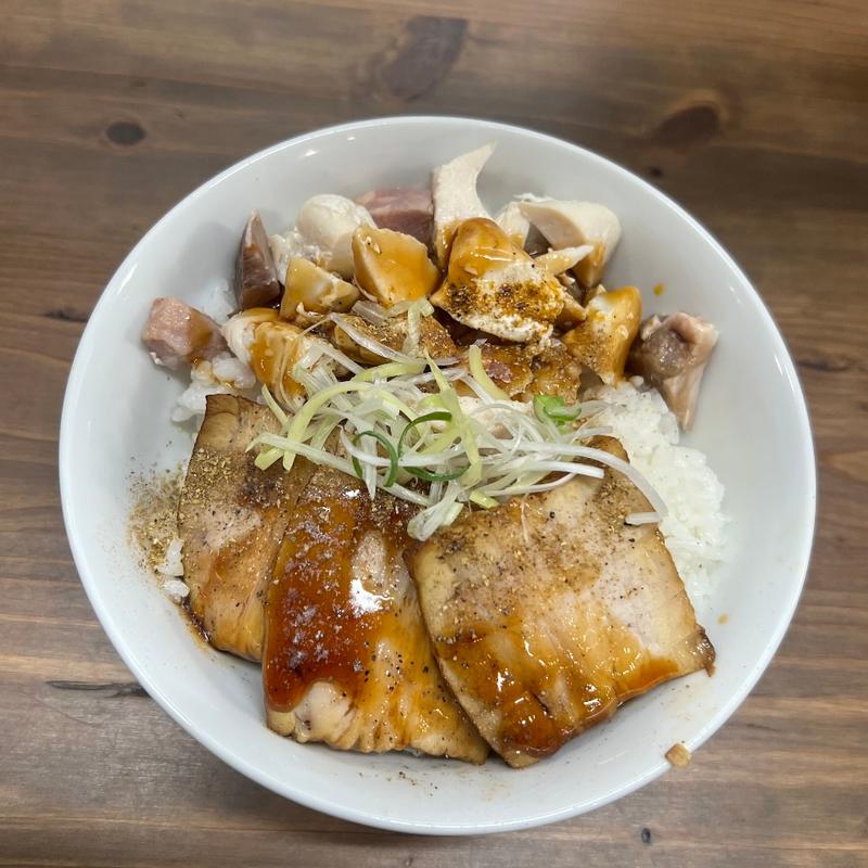 大盛りミックス焼豚飯(中華そば 親孝行)