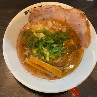 Wスープ(豚骨中華そば　がんたれ)