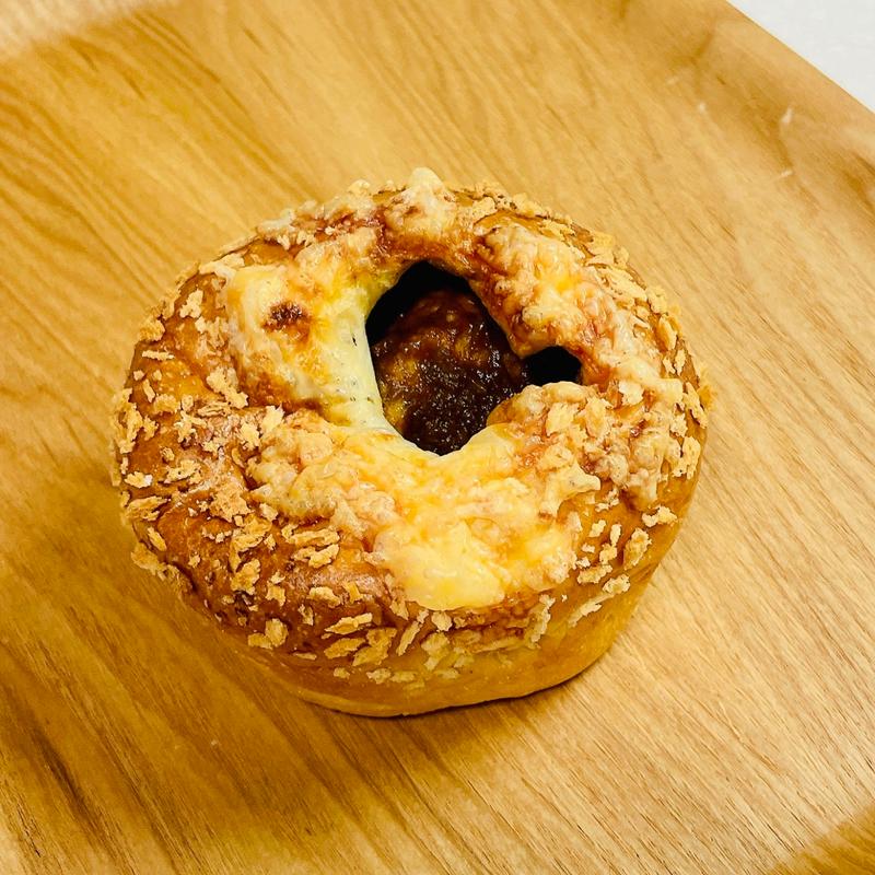チーズの焼きカレーパン(アンデルセン 東武池袋店 （ANDERSEN）)