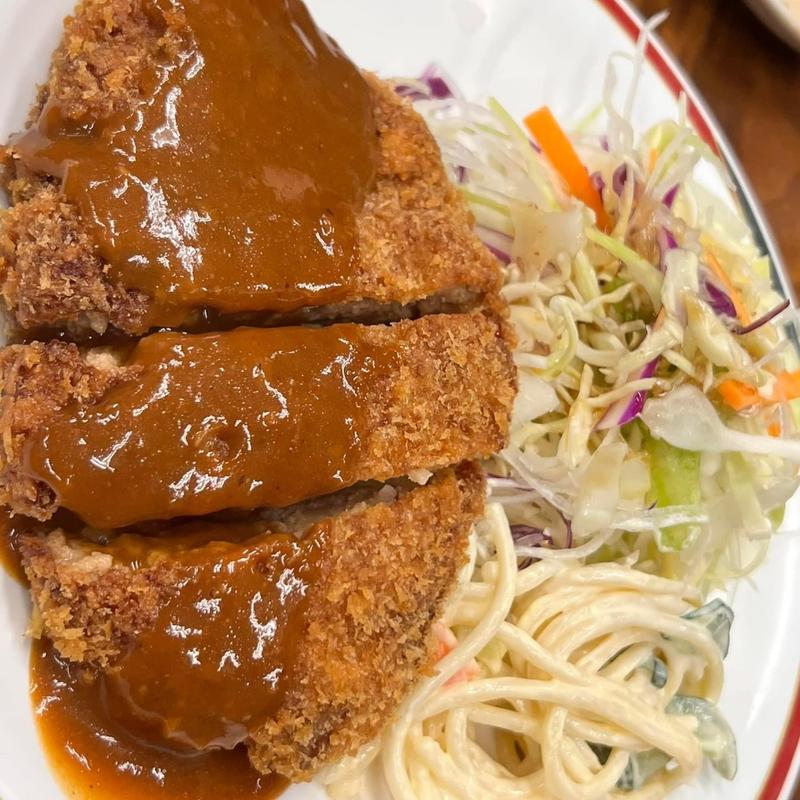 メンチカツ定食(金時食堂)