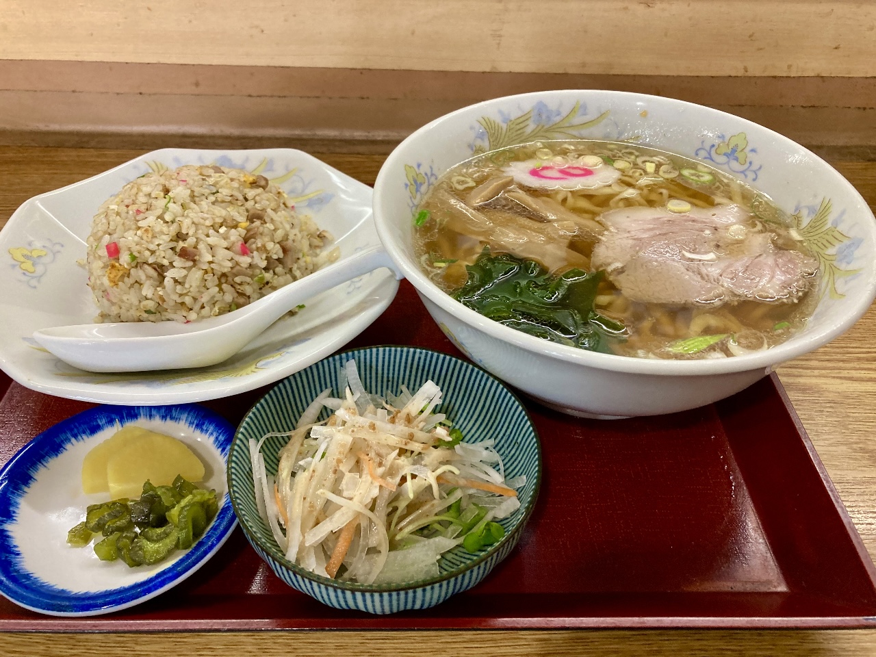 ラーメンとチャーハンのセット写真 第34話 ボリューム満点の「みそ