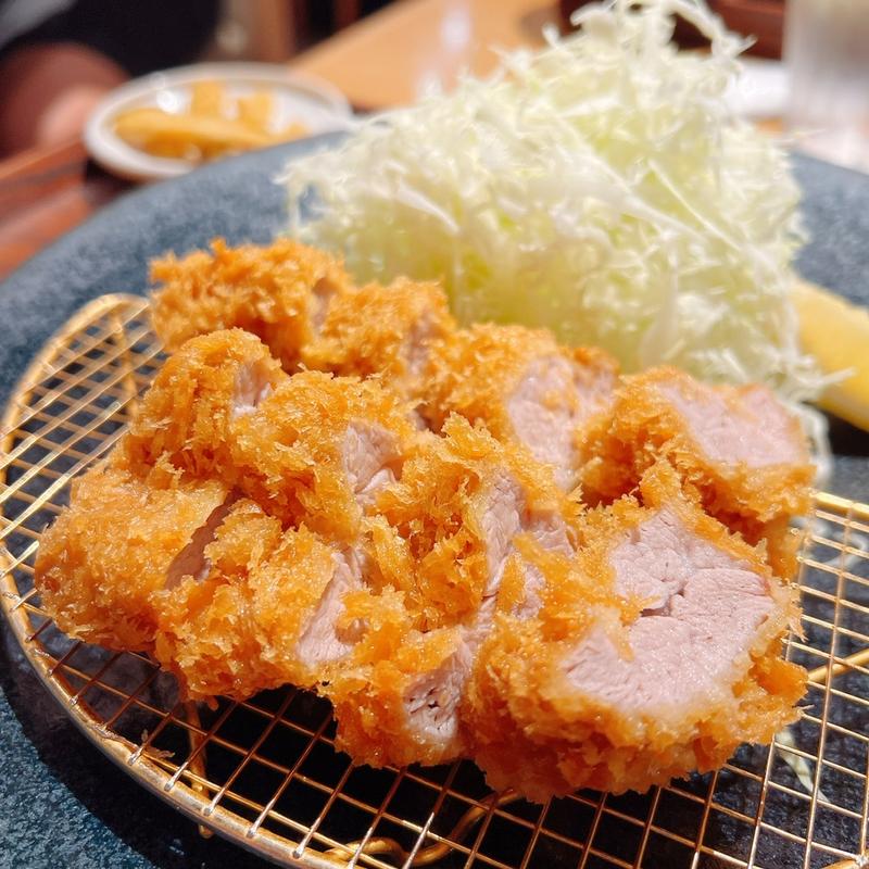 金星佐賀豚ヒレかつ御膳(黄金色の豚)