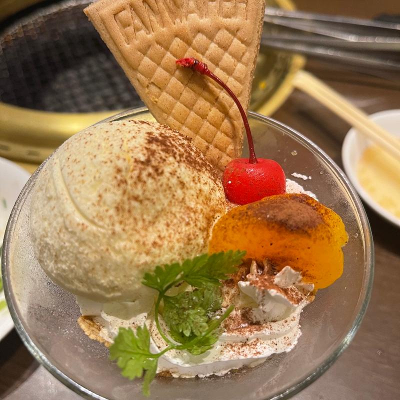 なめらかカスタードクリームのプリンパフェ(焼肉ダイニング ワンカルビ 三木店)