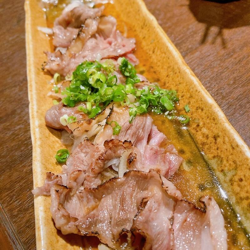 和牛コーネの炙り刺し(炭火串焼 轟)