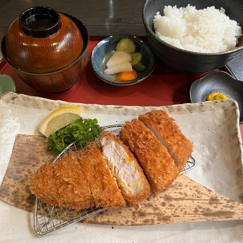 厚切りロースカツ(酒菜肉匠 ふるや （しゅさいにくしょう ふるや【旧店名】肉割烹ふるや）)