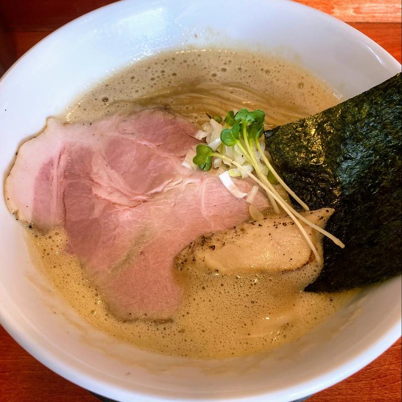 濃厚鶏白湯(宝麺 えびす丸)