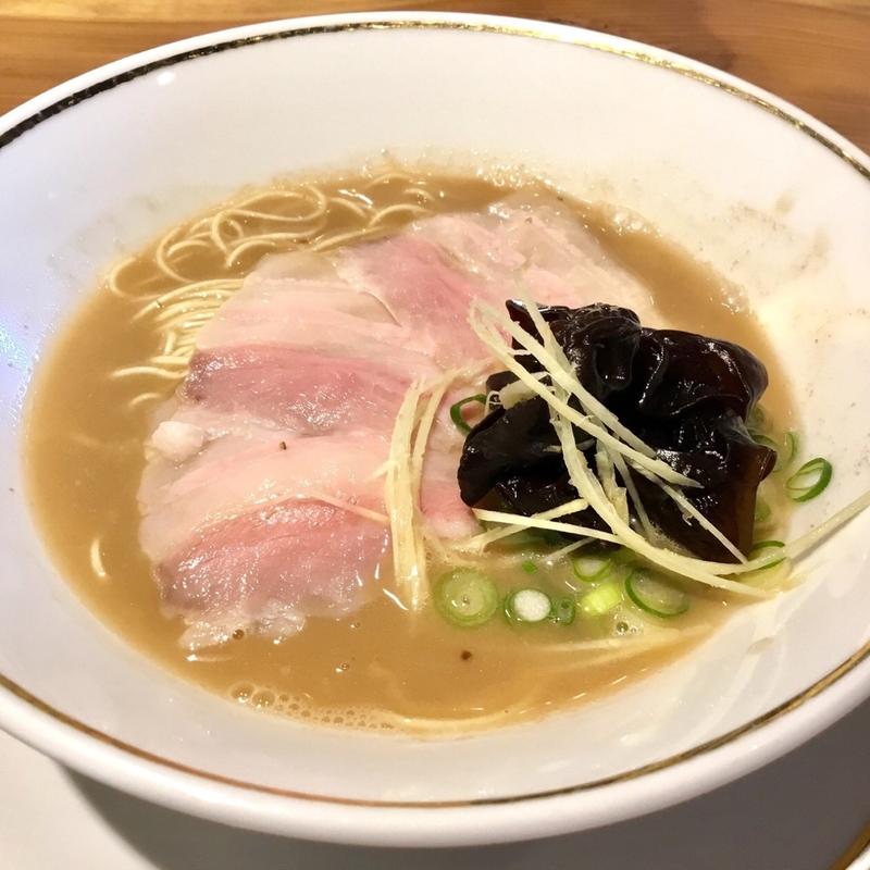 豚骨ラーメン(TAKAHIRO RAMEN)