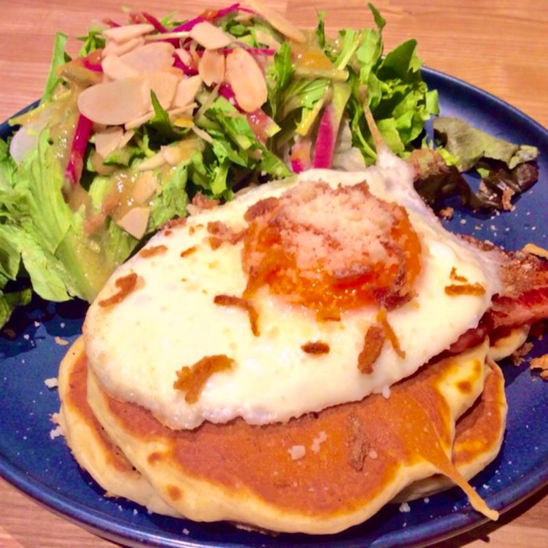 ベーコン＆エッグ(カフェ tables cook & jonathan‘s bookstore タブレスクック＆ジョナサンズ ブックストア 京橋 店)