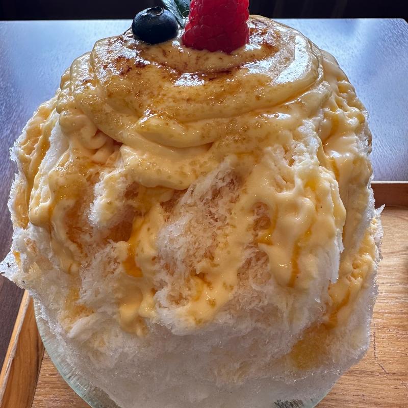 クリームブリュレ(パティスリー ラヴィアンレーヴ)