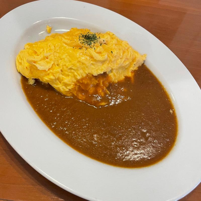 洋食屋のふわとろオムライスカレー(須田町食堂 秋葉原UDX店)