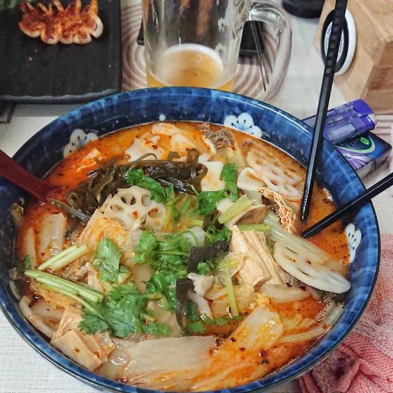 麻辣湯(鑫燃麻辣烫烧烤刀削面火锅)