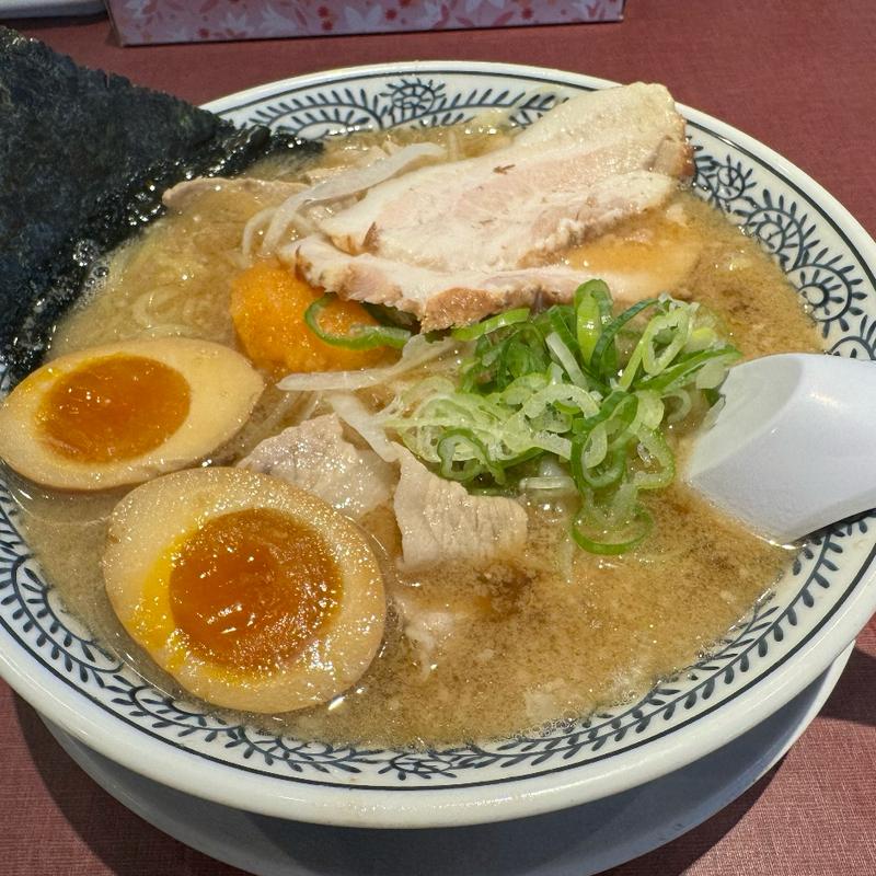 熟成ラーメン味玉肉そば(丸源ラーメン 西新井店)