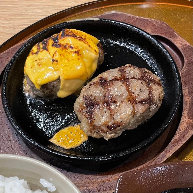 ハンバーグ定食（レギュラー）+チーズ(ハンバーグ専門店 松屋精肉店)