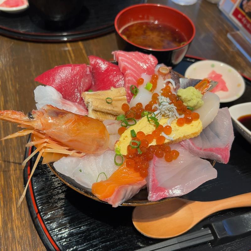 特選海鮮丼(居酒屋 希ＳＡＫＵ)