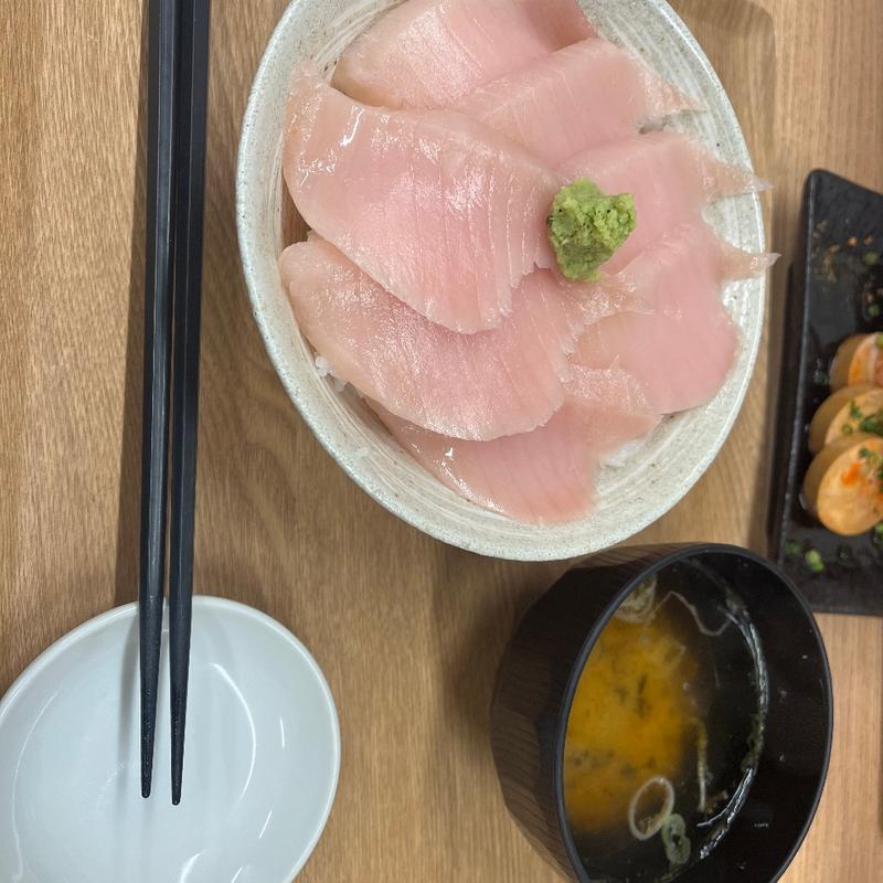 びんとろ丼(焼津ごきげん食堂 スマル家)