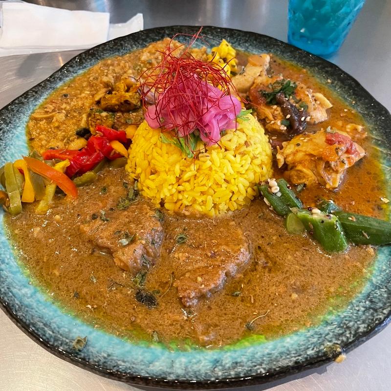 スペシャル3種盛り(スパイスカリー銀座半月)