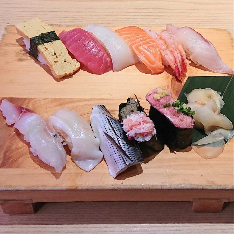 金沢板前おまかせ握りセット(味噌汁付)(北陸金沢 まわる寿し もりもり寿し たまプラーザ店)