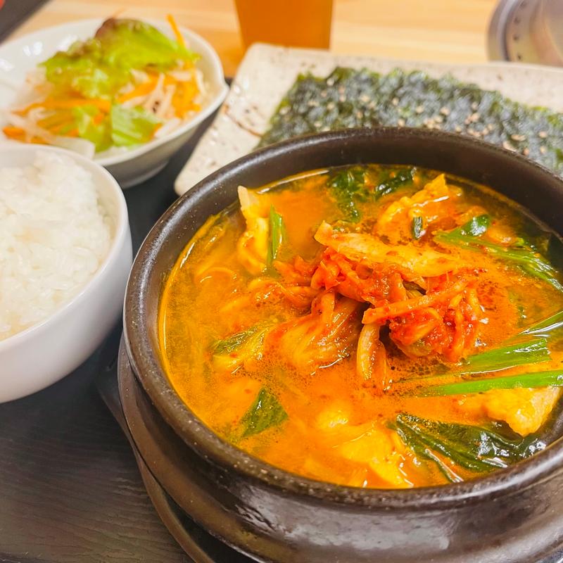 豚キムチチゲ(焼肉マンジョン大塚店)