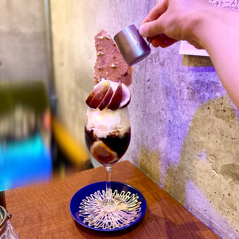 ちょっと大人のいちじくパフェ(チンクエチェント )