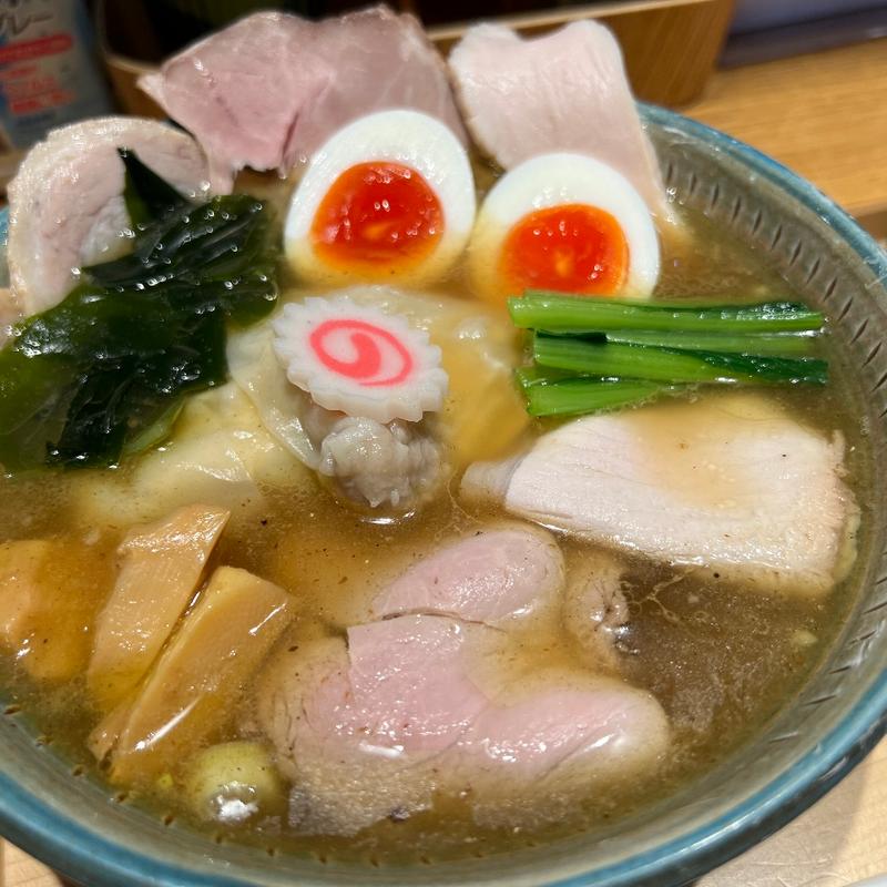 特製中華そば(ソラノイロ ARTISAN NOODLES)