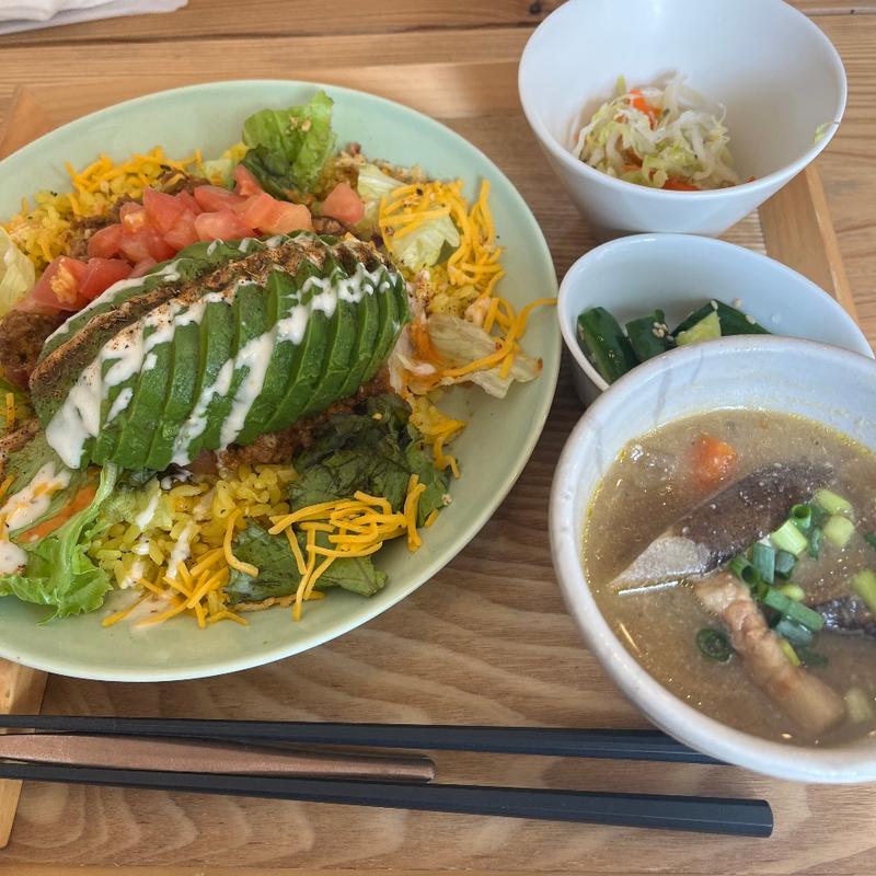 タコライス(とん汁と餃子 ニチョウメカフェニニギ 武蔵境)