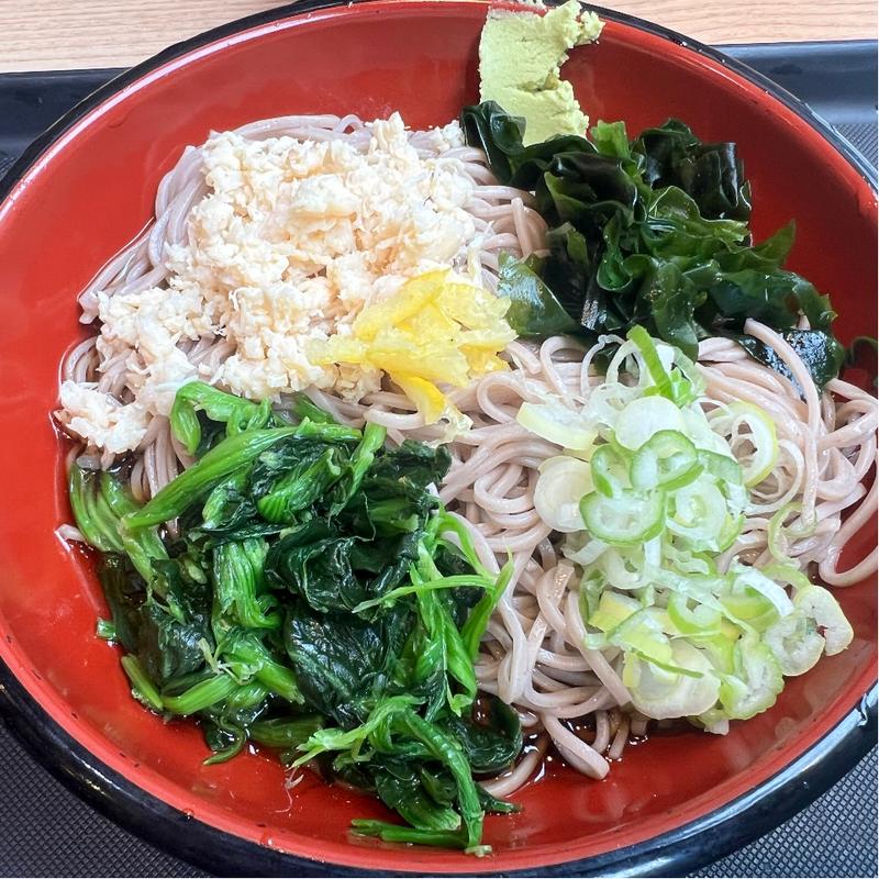 冷やしゆず鶏ほうれん草そば(名代 富士そば 代々木店 （ふじそば）)