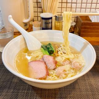 塩ワンタン麺(らーめん穀雨)