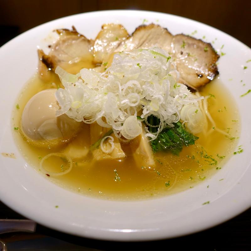 全部のっけた貝そば はまぐりの塩(貝出汁中華そば カワチリバー)