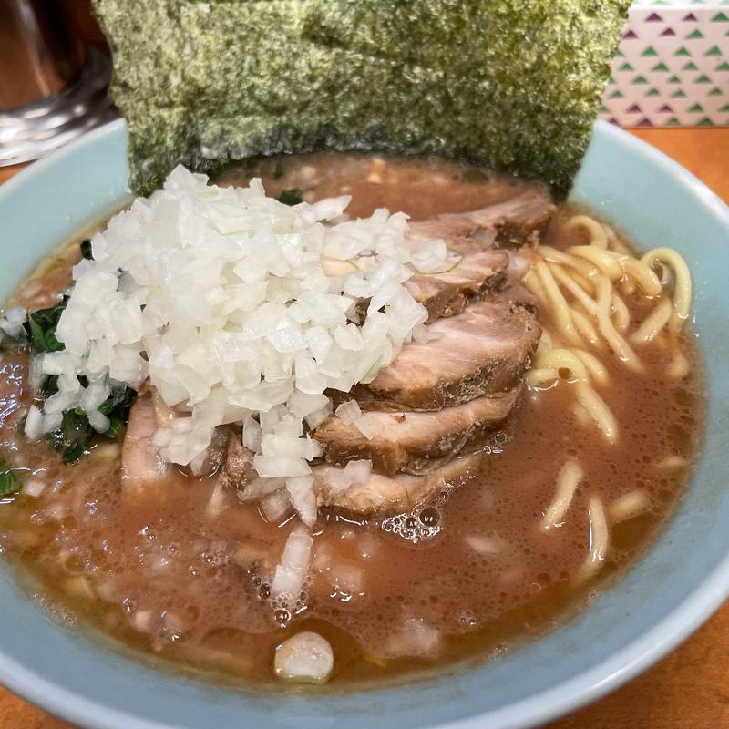 煮豚増中華（並）＋ほうれん草+タマネギ(らー麺 家道 （ラーメン イエミチ）)