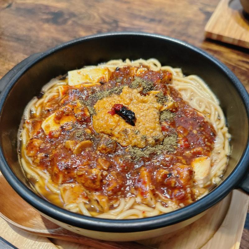 麻婆拉麺(TEPPAN SHIN)