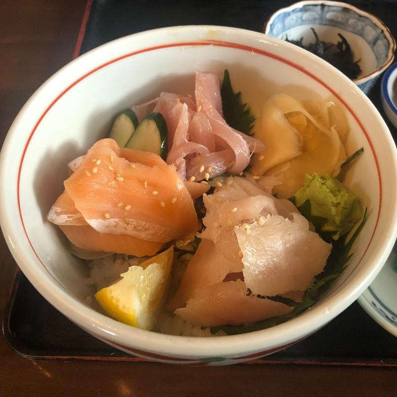 水曜日限定　トロ三昧丼(まるたか )