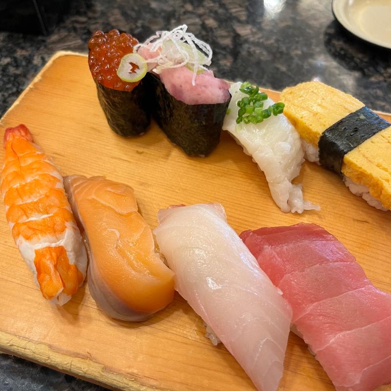 握り8巻ランチ(魚屋路 碑文谷店)