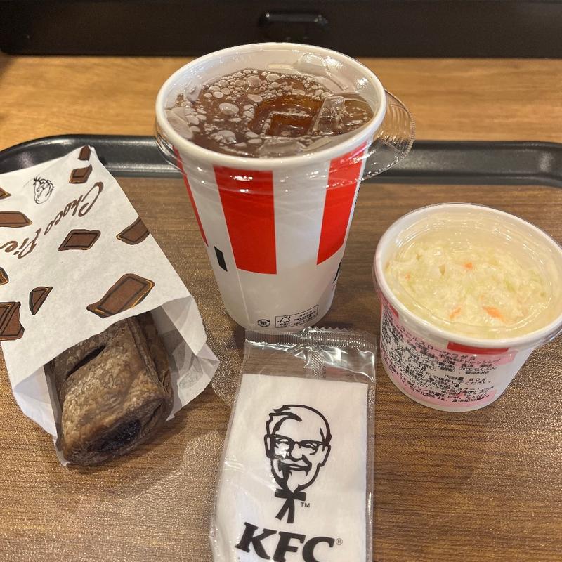 コールスロー、チョコパイ、アイスティー(ケンタッキーフライドチキン五反田店)