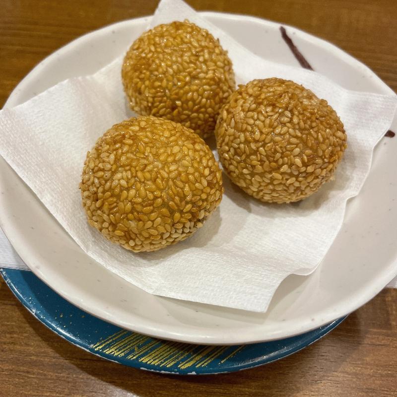 胡麻団子(回転さかなや鮨　魚忠 今池店 （うおちゅう）)