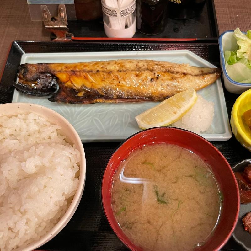 鯖塩焼き定食(ひだりうまでん助 北口店 )