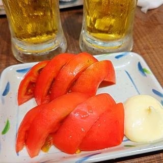 冷やしトマト(格安ビールと鉄鍋餃子 3・6・5酒場関内店)