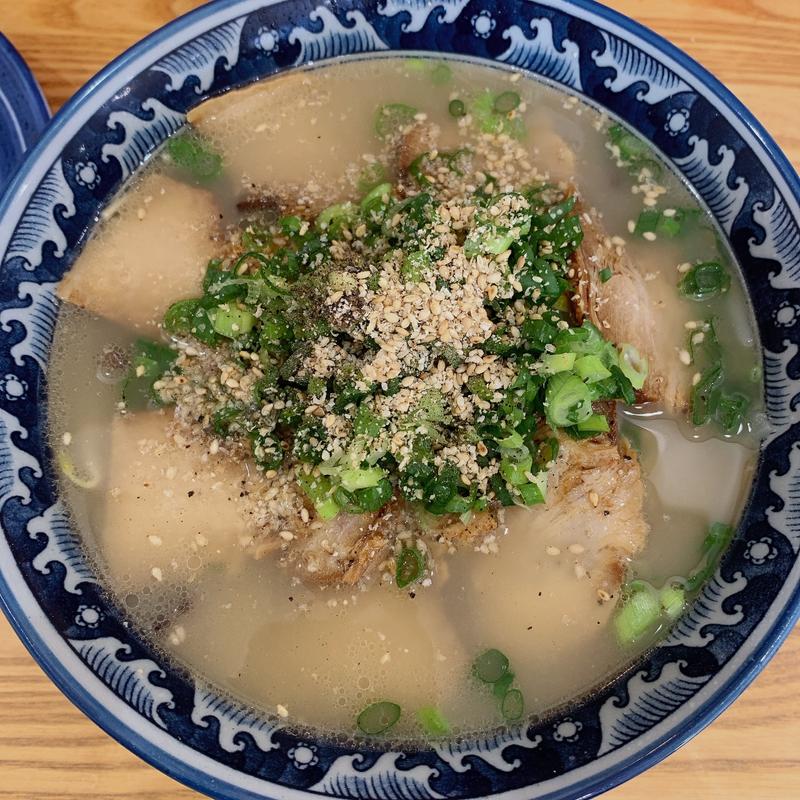 チャーシュー麺(新まんまる)