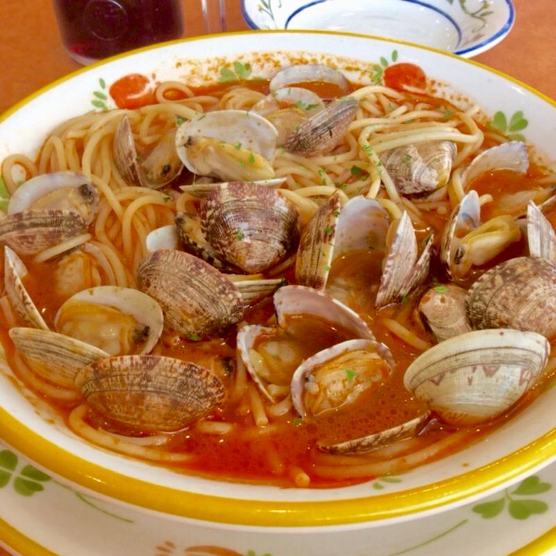 スープ入りトマト味ボンゴレ(サイゼリヤ オアシス玉川駅前店)