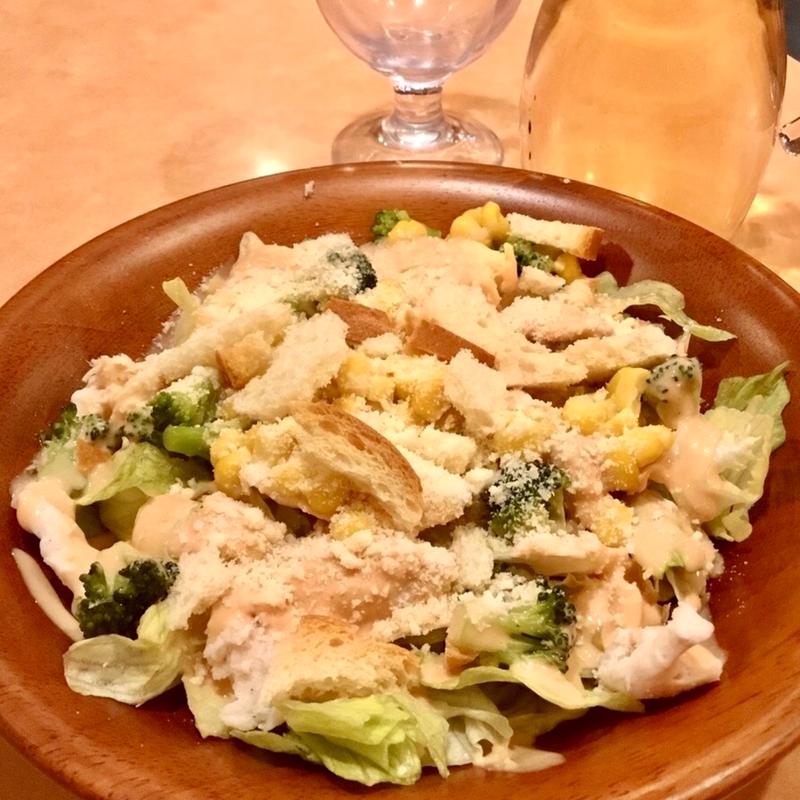 チキンのシーザーサラダ(サイゼリヤ 金山駅北店)