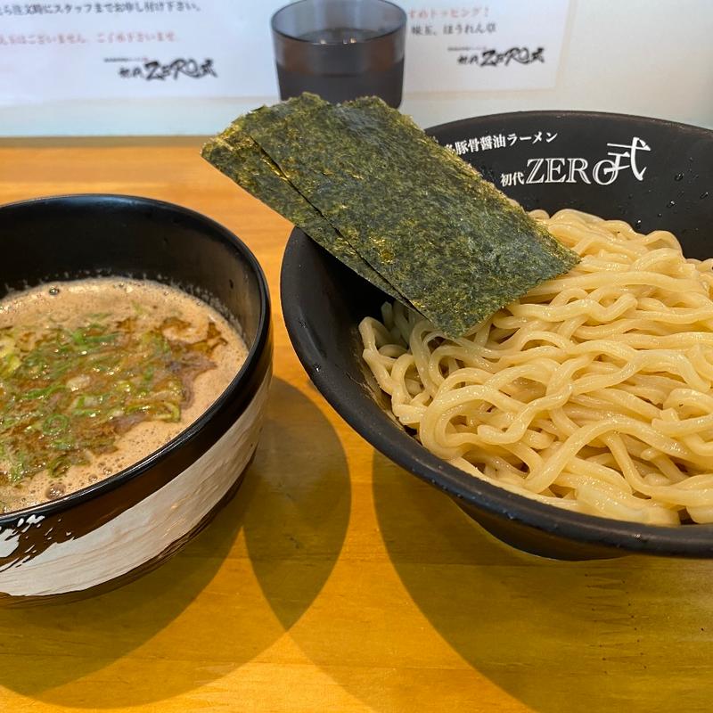 魚介豚骨つけ麺(博多豚骨醤油ラーメン 初代ZERO式)