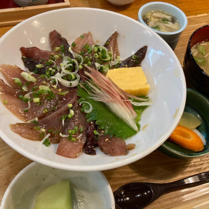 かつをヅケ丼(いけす道場魚家 深川一号店 （イケスドウジョウサカナヤ）)