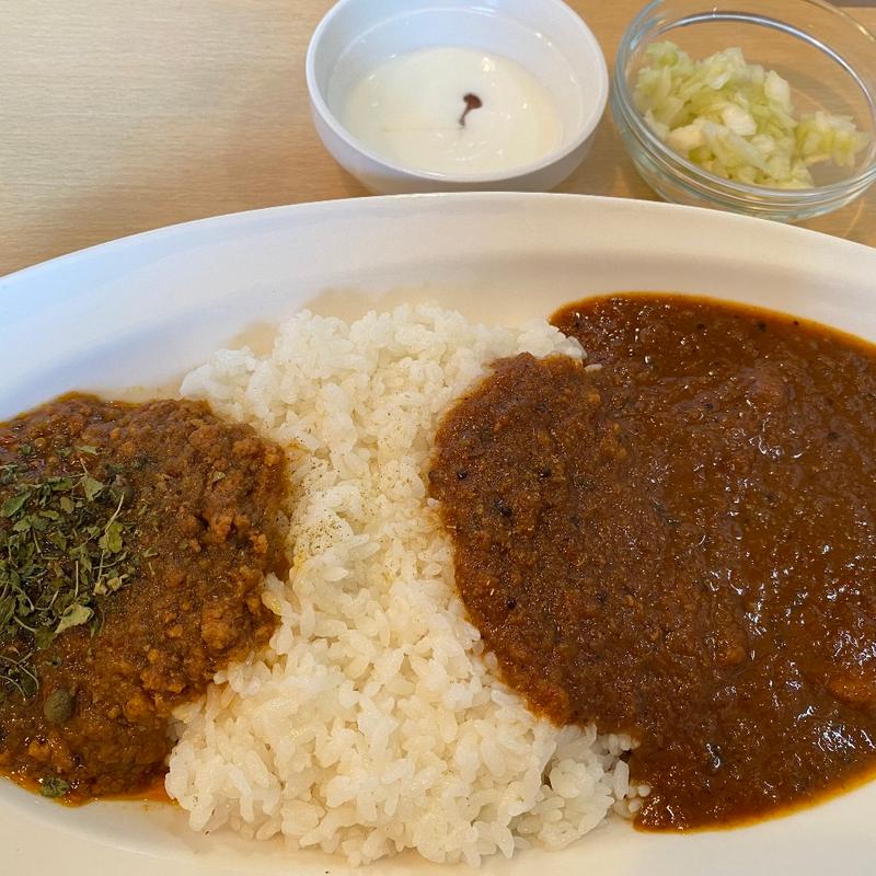 ダブルのせカレー(チキン&キーマ).(カレー スーパースター)