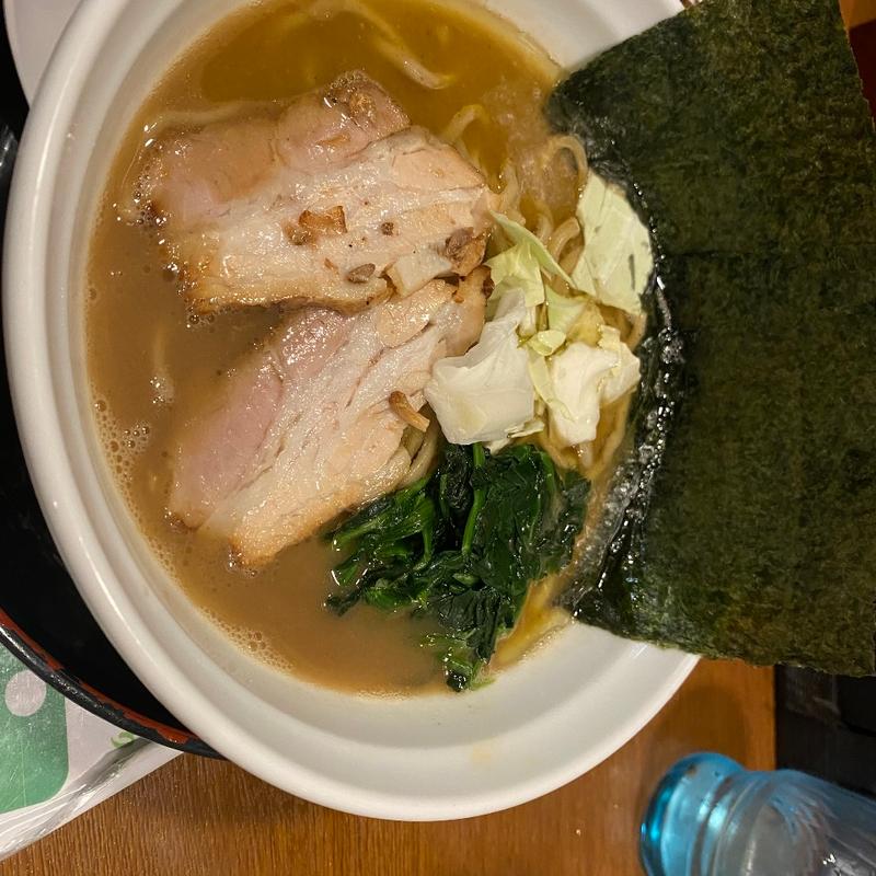 豚骨醤油(かくれ麺家 SAREDO 忍ばず)