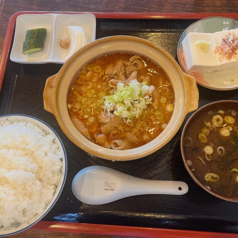 もつ煮定食(だるま食堂 （【旧店名】ラーメンの店大栄龍）)
