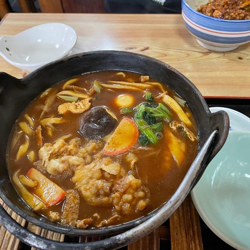 味噌煮込みうどん(岩正)