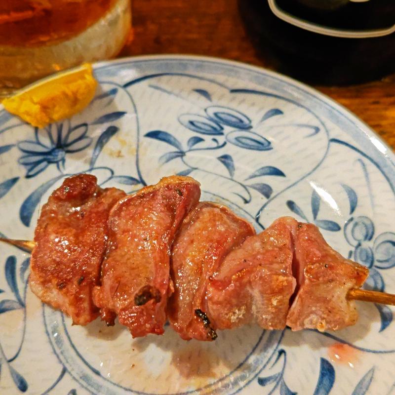 タン(もつ焼きごえん 野毛店)