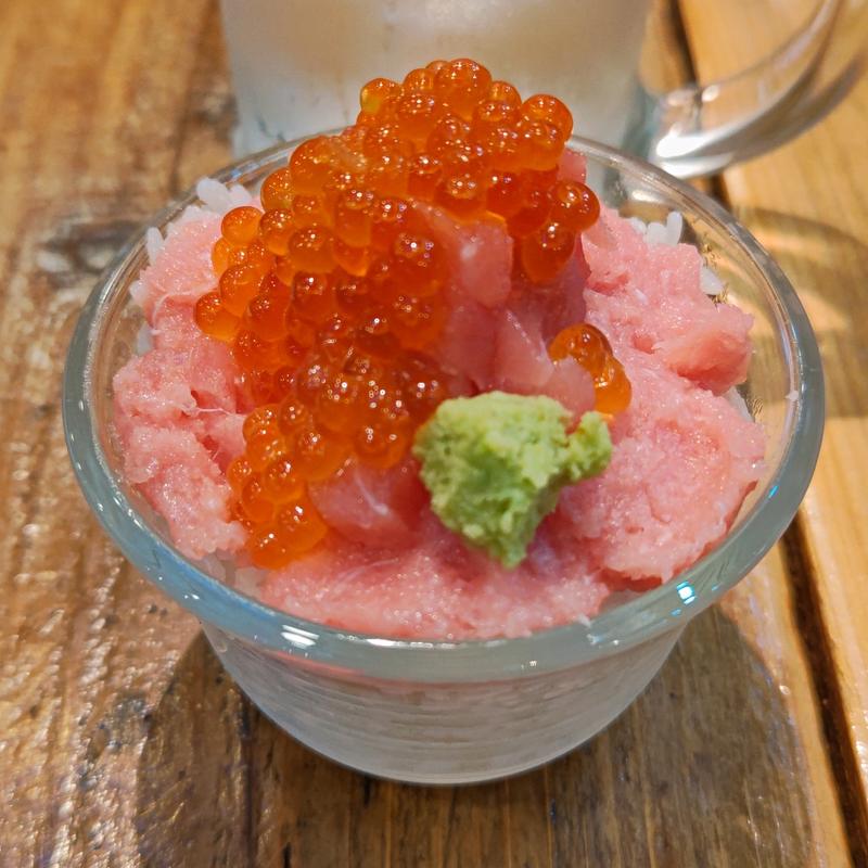 ちょこっと小鉢丼(おまかせ)(SEAFOOD ナイス貝)