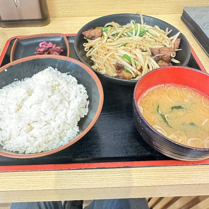 レバニラ定食(港北パーキングエリア（上り線)